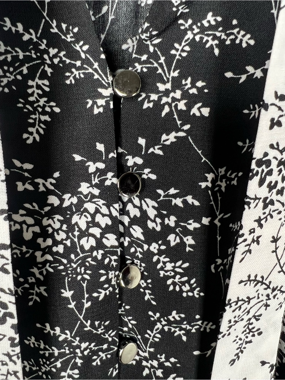 Melloday Black and White Floral Print Mini Dress Tie-Neck Ruffled Hem Sz M - Picture 4 of 8